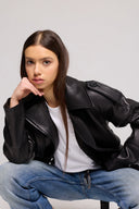 TRENCH SHORT IN GENUINE HAMMERED LEATHER